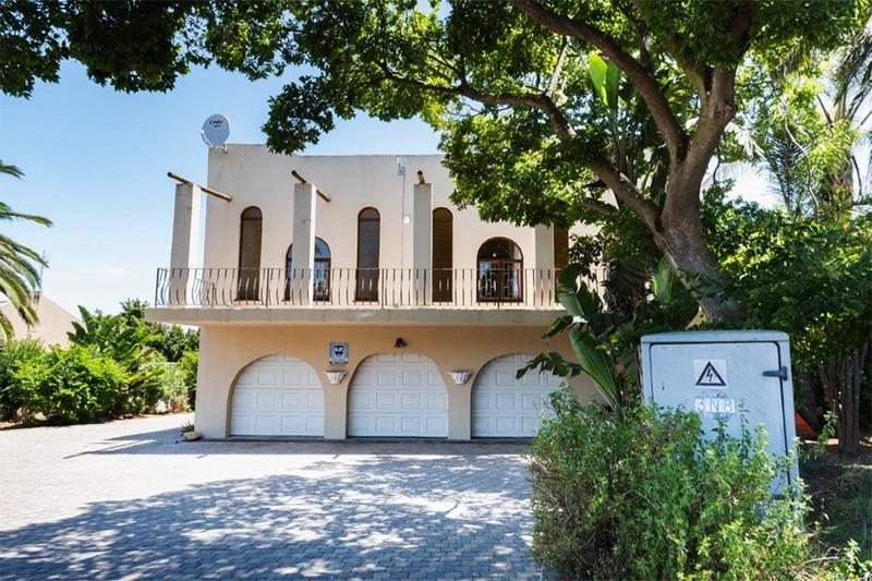 4 Bedroom Property for Sale in Hoogstede Western Cape